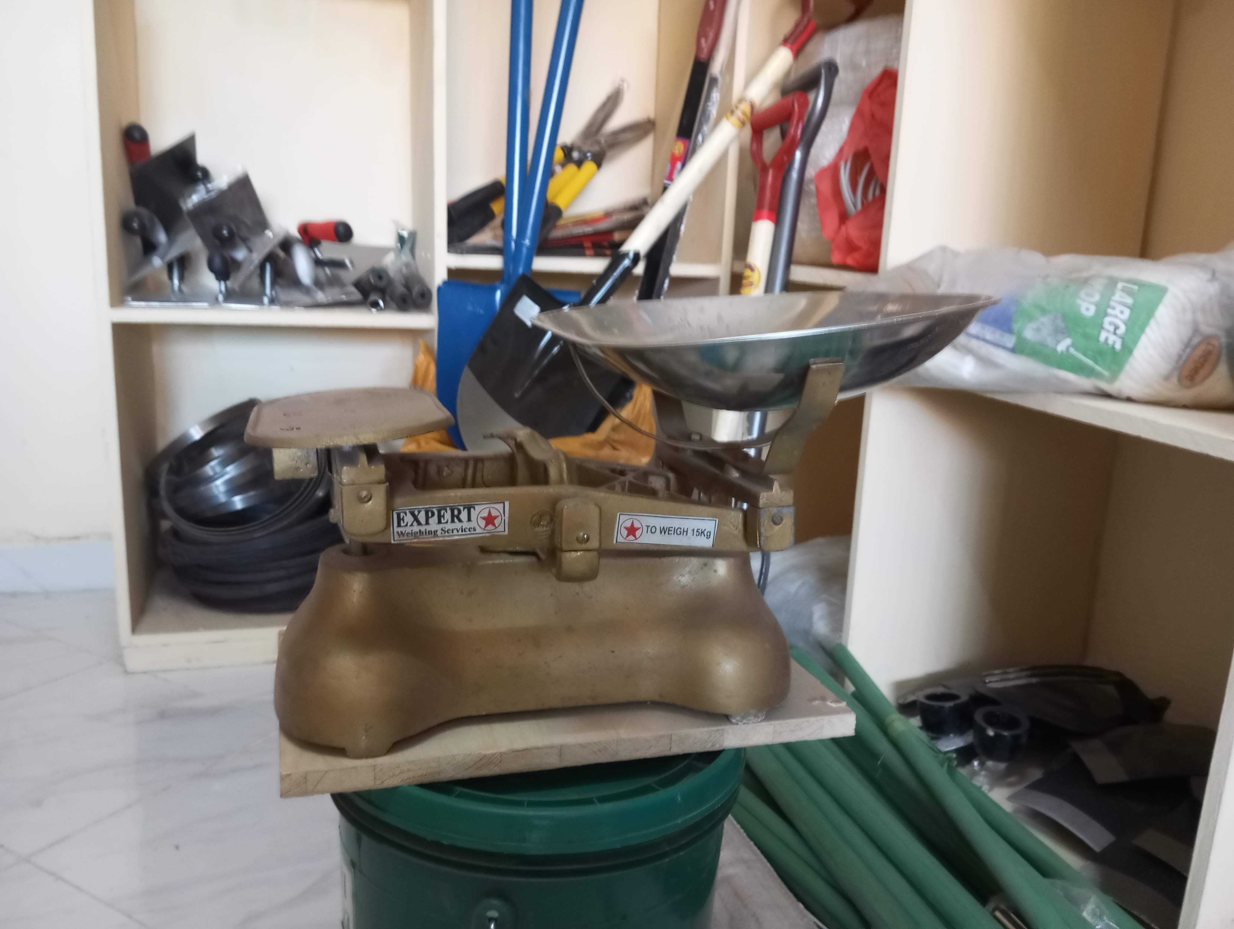 Analog weighing scale machine