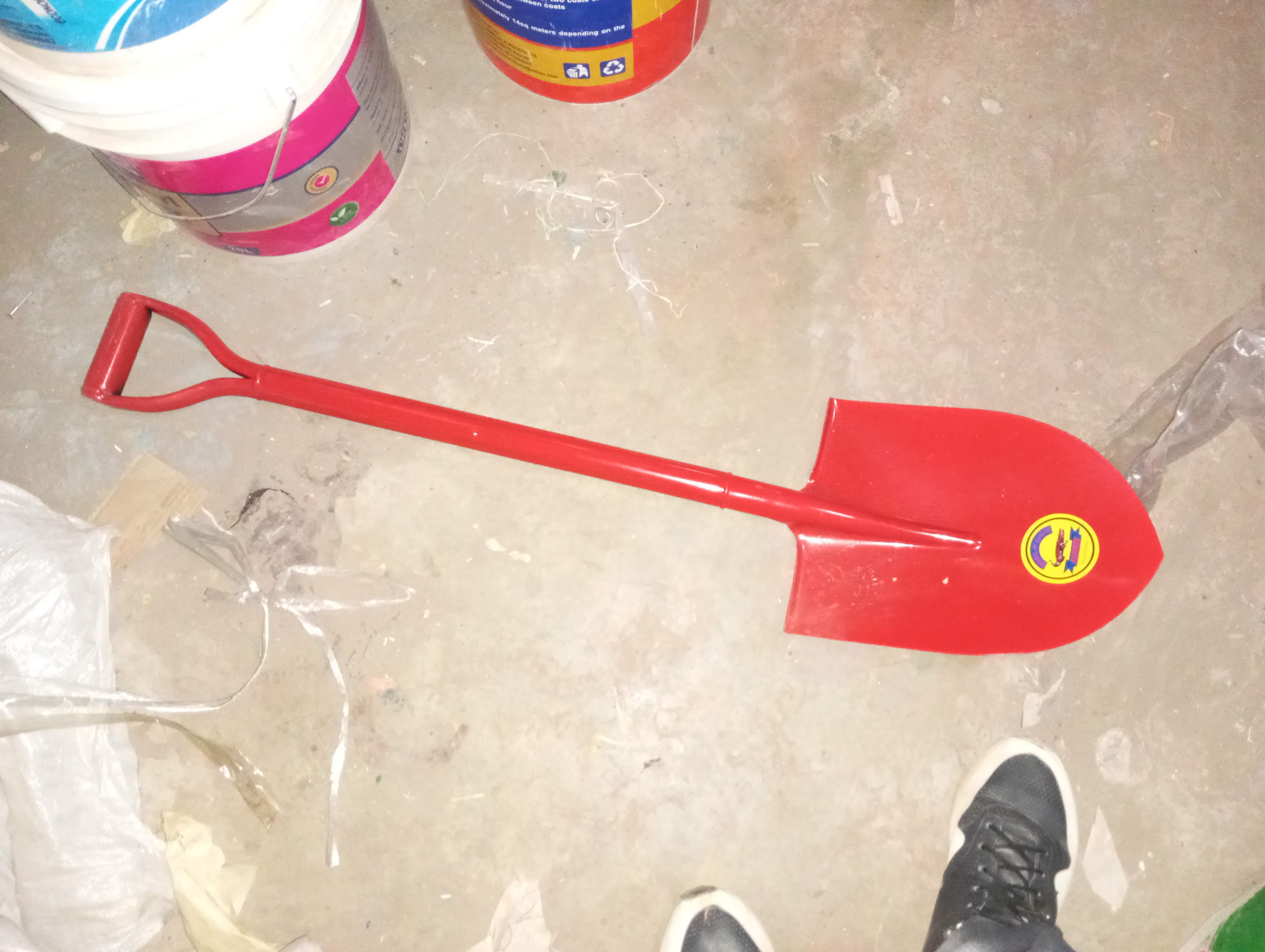 Metal spade